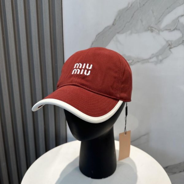 replica,repliche,fake,1:1,earrings,bracelet,ring,jewelry Cappellino da baseball ricamato MiuMiu, nuovo articolo della linea New Order (7CQJ5H)