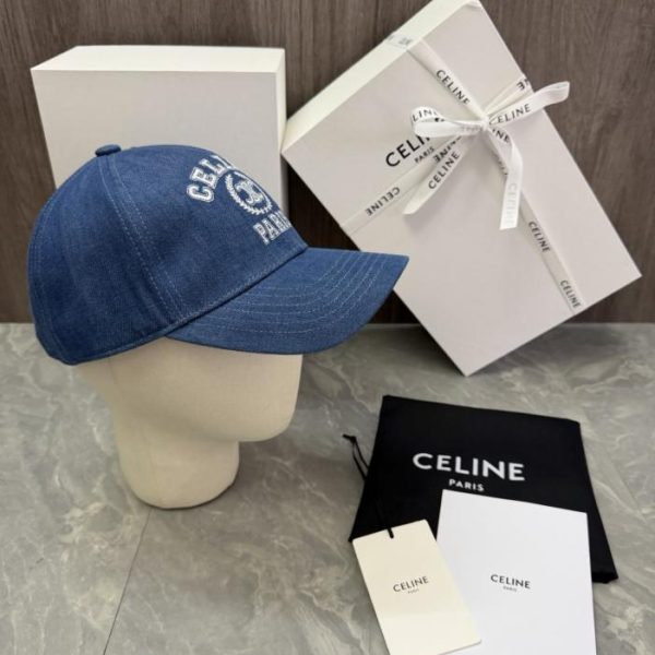 replica,repliche,fake,1:1,earrings,bracelet,ring,jewelry Design originale CELINE. La parte anteriore del cappello presenta le lettere CELINE e PARIS ricamate (FR3AZL).
