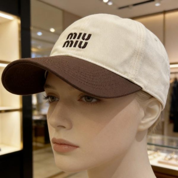 replica,repliche,fake,1:1,earrings,bracelet,ring,jewelry Cappellino da baseball classico ricamato Miu Miu (R8K6GL)