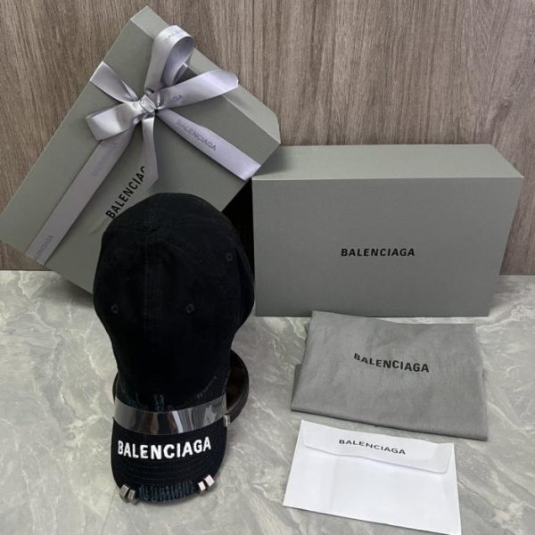 replica,repliche,fake,1:1,earrings,bracelet,ring,jewelry Cappellino da baseball Balenciaga (OYHNZI) – acquistato tramite un intermediario