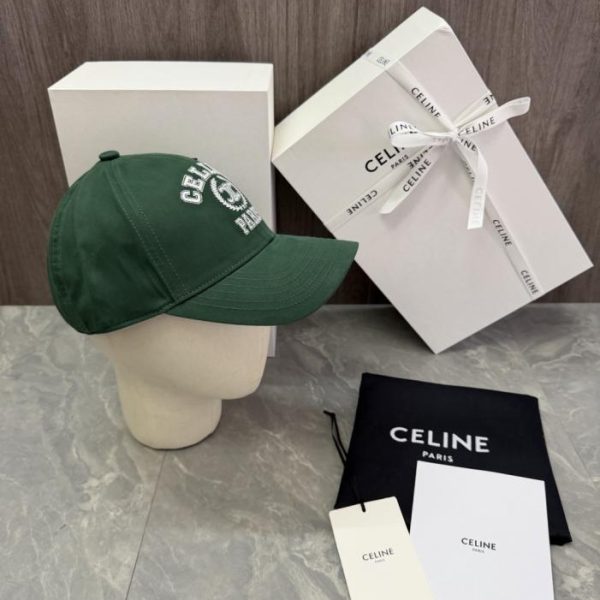 replica,repliche,fake,1:1,earrings,bracelet,ring,jewelry Design originale CELINE. La parte anteriore del cappello presenta le lettere CELINE e PARIS ricamate (T1C7ZF).