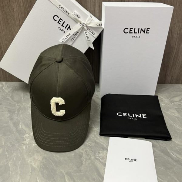 replica,repliche,fake,1:1,earrings,bracelet,ring,jewelry Cappellino da baseball personalizzato originale CELINE (KW7MGG) – Stesso stile di quello presente sul sito ufficiale