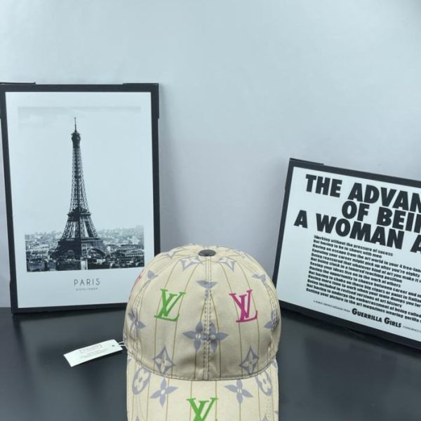replica,repliche,fake,1:1,earrings,bracelet,ring,jewelry Cappellino da baseball Louis Vuitton (LV) nuovo e originale (BZ7VI9)