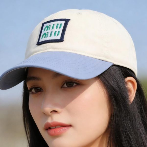 replica,repliche,fake,1:1,earrings,bracelet,ring,jewelry Cappellino da baseball originale MIuMiu Primavera/Estate, lavorazione squisita e qualità superba (GWCJFK)