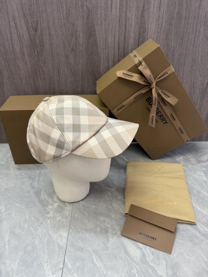 replica,repliche,fake,1:1,earrings,bracelet,ring,jewelry Cappellino da baseball classico a quadri, originale Burberry, realizzato su misura (YTY3CU) replica,repliche,fake,1:1,earrings,bracelet,ring,jewelry Cappellino da baseball classico a quadri, originale Burberry, realizzato su misura (YTY3CU)
