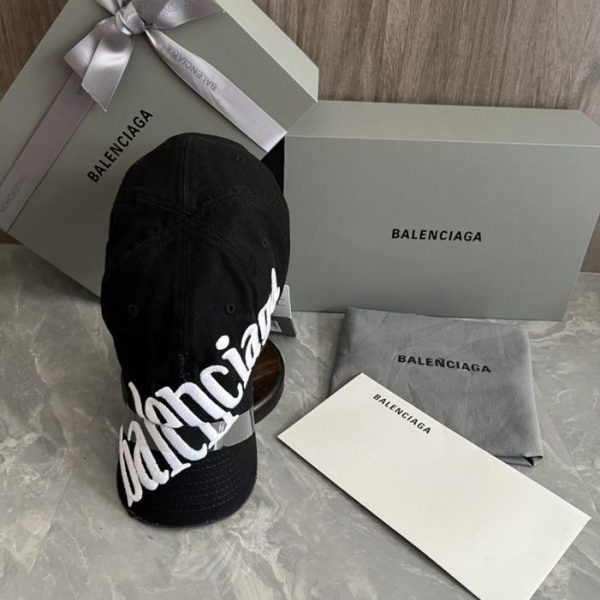 replica,repliche,fake,1:1,earrings,bracelet,ring,jewelry Cappellino da baseball Balenciaga (ZNWF1S) – Acquistato tramite un intermediario