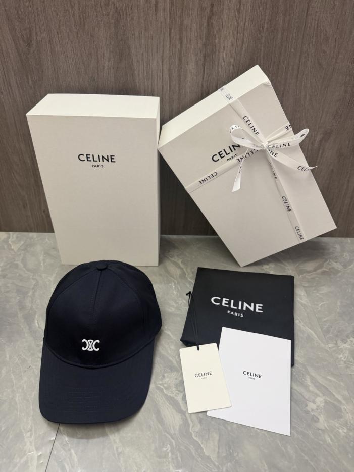 replica,repliche,fake,1:1,earrings,bracelet,ring,jewelry Cappello CELINE originale personalizzato con logo Triomphe doppia C ricamato sul corpo (07UDTD) replica,repliche,fake,1:1,earrings,bracelet,ring,jewelry Cappello CELINE originale personalizzato con logo Triomphe doppia C ricamato sul corpo (07UDTD)