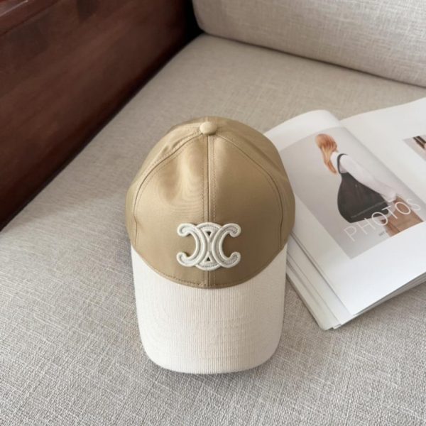 replica,repliche,fake,1:1,earrings,bracelet,ring,jewelry Cappellino da baseball Celine con scritta ricamata (7744IL)
