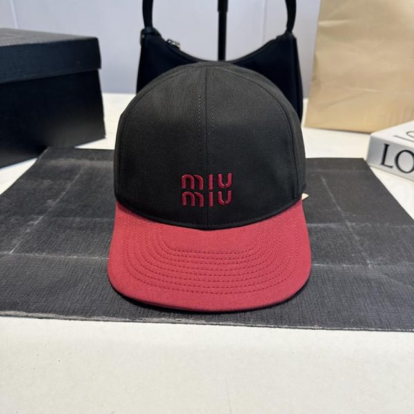 replica,repliche,fake,1:1,earrings,bracelet,ring,jewelry Nuovo cappellino da baseball ricamato di alta gamma MiuMiu (BUXUGX)