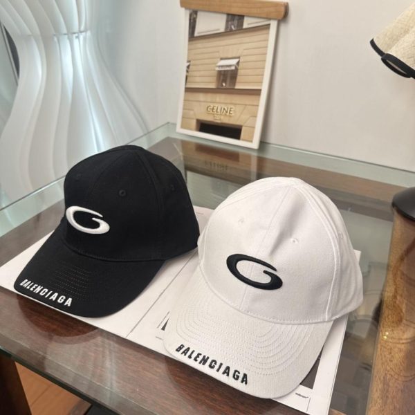 replica,repliche,fake,1:1,earrings,bracelet,ring,jewelry Nuovo cappellino da baseball Balenciaga con scritta (2HY6CK)