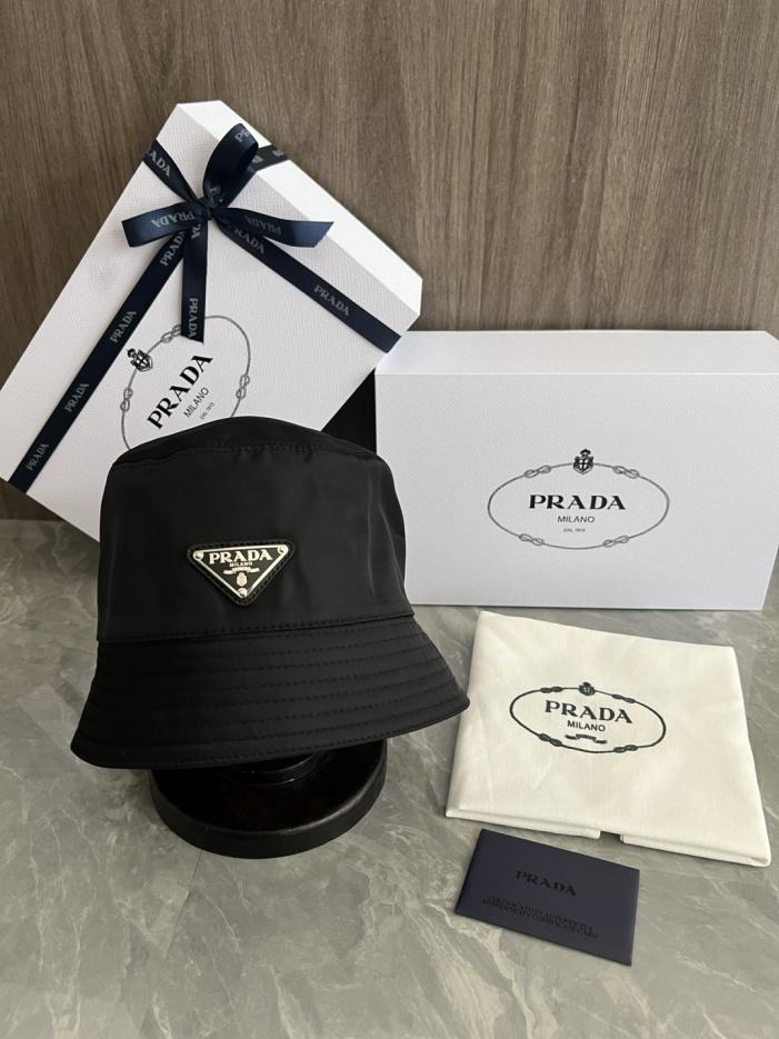 replica,repliche,fake,1:1,earrings,bracelet,ring,jewelry Cappello a secchiello Prada (7Y5M8L) replica,repliche,fake,1:1,earrings,bracelet,ring,jewelry Cappello a secchiello Prada (7Y5M8L)