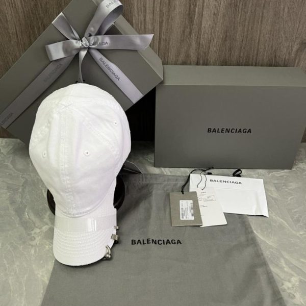 replica,repliche,fake,1:1,earrings,bracelet,ring,jewelry Cappellino da baseball Balenciaga (MGZF7E) – acquistato tramite un intermediario