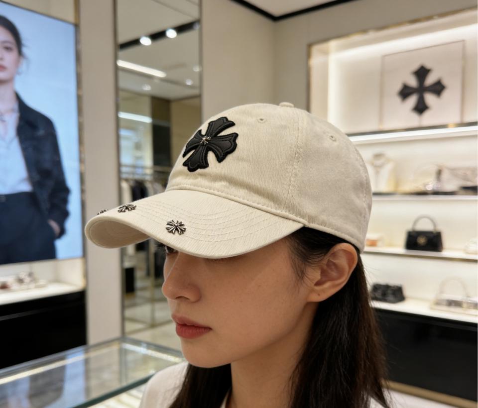 replica,repliche,fake,1:1,earrings,bracelet,ring,jewelry Cappellino da baseball Chrome Hearts con croce effetto invecchiato (O7CTUB) replica,repliche,fake,1:1,earrings,bracelet,ring,jewelry Cappellino da baseball Chrome Hearts con croce effetto invecchiato (O7CTUB)