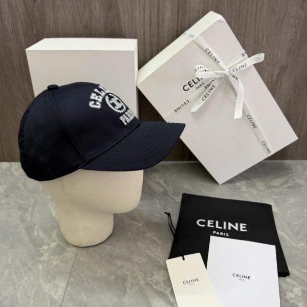 replica,repliche,fake,1:1,earrings,bracelet,ring,jewelry Design originale CELINE. La parte anteriore del cappello presenta la scritta CELINE ricamata (4SZRCI).