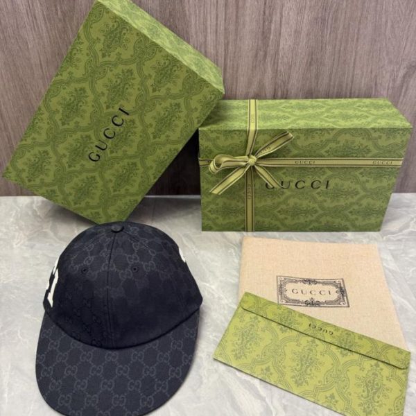 replica,repliche,fake,1:1,earrings,bracelet,ring,jewelry Cappellino da baseball con visiera piatta GUCCI (9FJKD7)