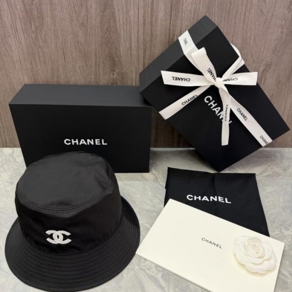 replica,repliche,fake,1:1,earrings,bracelet,ring,jewelry Cappello a secchiello originale CHANEL realizzato su misura (2JD24A)