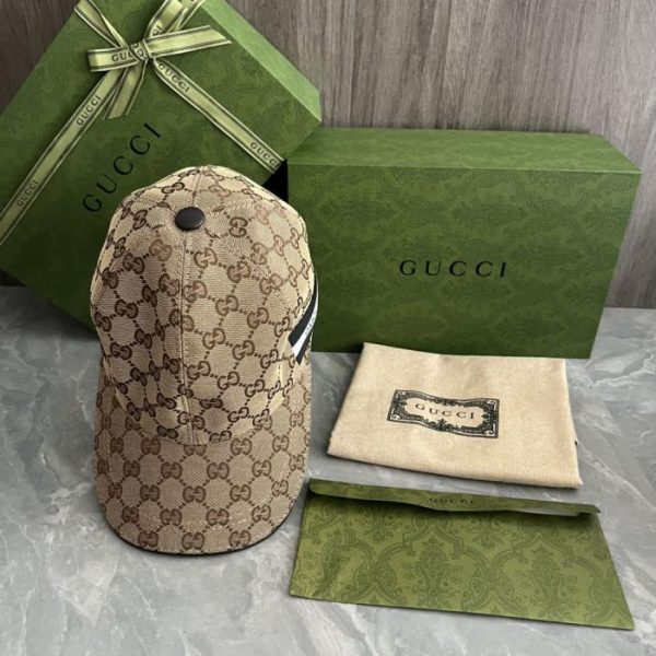 replica,repliche,fake,1:1,earrings,bracelet,ring,jewelry Cappello da cowboy Gucci con monogramma (829HOB)