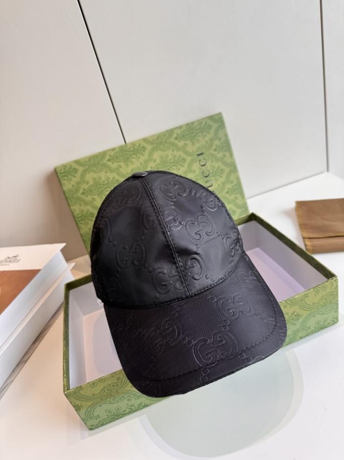 replica,repliche,fake,1:1,earrings,bracelet,ring,jewelry Nuovo cappellino da baseball GUCCI, design originale, grande doppia G in rilievo (OULBAQ) replica,repliche,fake,1:1,earrings,bracelet,ring,jewelry Nuovo cappellino da baseball GUCCI, design originale, grande doppia G in rilievo (OULBAQ)