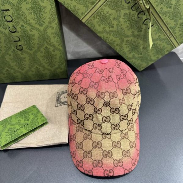 replica,repliche,fake,1:1,earrings,bracelet,ring,jewelry Il nuovo cappellino da baseball GUCCI presenta il classico motivo jacquard con doppia G (OXOEIR).
