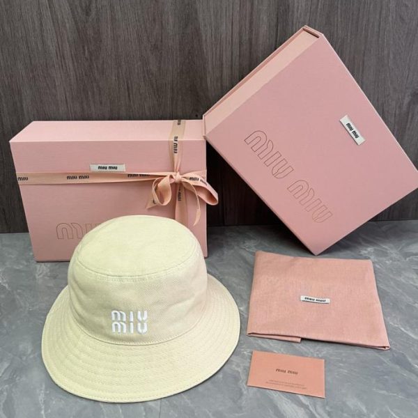 replica,repliche,fake,1:1,earrings,bracelet,ring,jewelry Cappello da pescatore MiuMiu originale, personalizzato, color macaron (JBV45M)