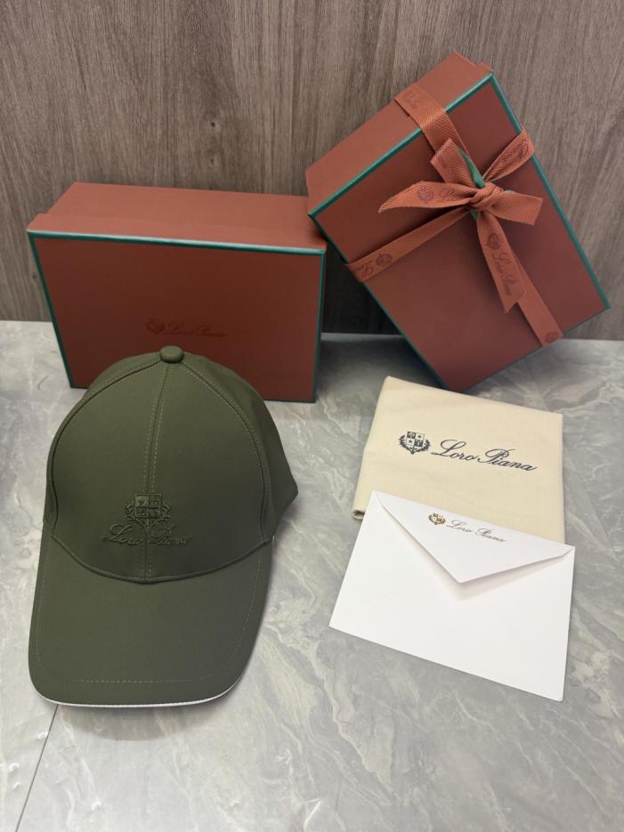 replica,repliche,fake,1:1,earrings,bracelet,ring,jewelry Il cappellino da baseball Loro Piana Storm System presenta l’emblema a forma di scudo del marchio e la scritta Loro Piana (89L8YE) realizzata a mano sul davanti. replica,repliche,fake,1:1,earrings,bracelet,ring,jewelry Il cappellino da baseball Loro Piana Storm System presenta l’emblema a forma di scudo del marchio e la scritta Loro Piana (89L8YE) realizzata a mano sul davanti.