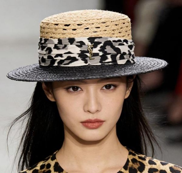 replica,repliche,fake,1:1,earrings,bracelet,ring,jewelry Cappello di paglia YSL con stampa leopardata, intrecciato a mano in rafia naturale (GE5DWE)