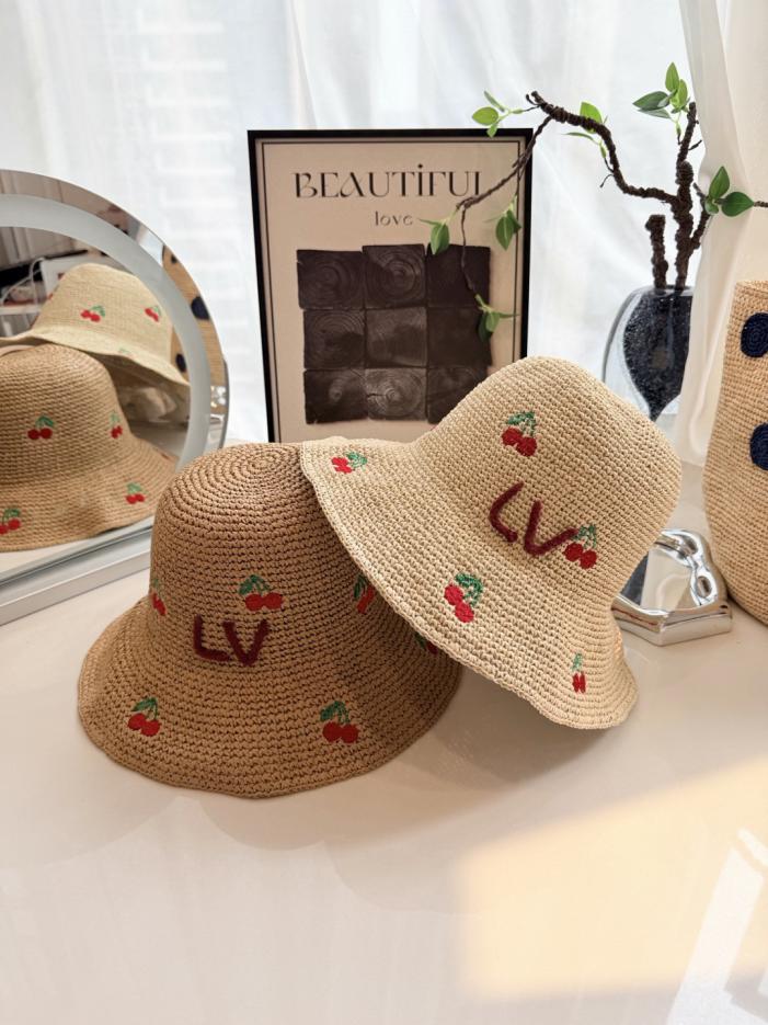 replica,repliche,fake,1:1,earrings,bracelet,ring,jewelry Cappello da pescatore in paglia con ricamo di ciliegie LV, rafia lavorata all’uncinetto a mano, ricamo di ciliegie su tutta la superficie (KKSKSO) replica,repliche,fake,1:1,earrings,bracelet,ring,jewelry Cappello da pescatore in paglia con ricamo di ciliegie LV, rafia lavorata all’uncinetto a mano, ricamo di ciliegie su tutta la superficie (KKSKSO)