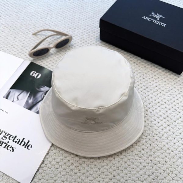 replica,repliche,fake,1:1,earrings,bracelet,ring,jewelry Cappello a secchiello ricamato Arcteryx (ZNJS6A) – Stesso modello disponibile nei grandi magazzini