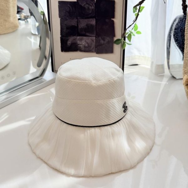 replica,repliche,fake,1:1,earrings,bracelet,ring,jewelry Cappello a secchiello plissettato Chanel (C7OEAX)