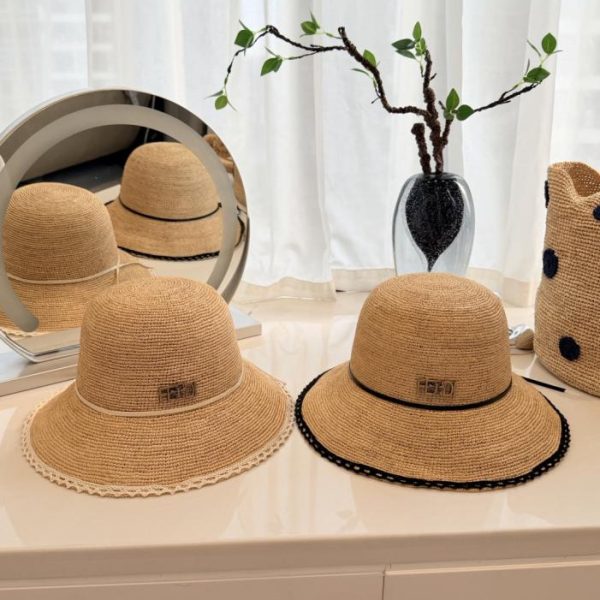 replica,repliche,fake,1:1,earrings,bracelet,ring,jewelry Cappello da pescatore FENDI in rafia intrecciata a mano, rafia naturale lavorata all’uncinetto a mano (ZLBZQ4)
