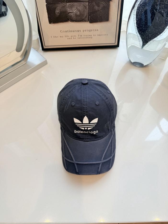 replica,repliche,fake,1:1,earrings,bracelet,ring,jewelry Il nuovo cappellino da baseball di Balenciaga (UJGO2W) replica,repliche,fake,1:1,earrings,bracelet,ring,jewelry Il nuovo cappellino da baseball di Balenciaga (UJGO2W)