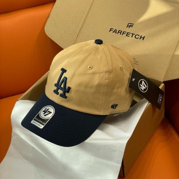 replica,repliche,fake,1:1,earrings,bracelet,ring,jewelry Cappellino da baseball Balenciaga (NI11KE)