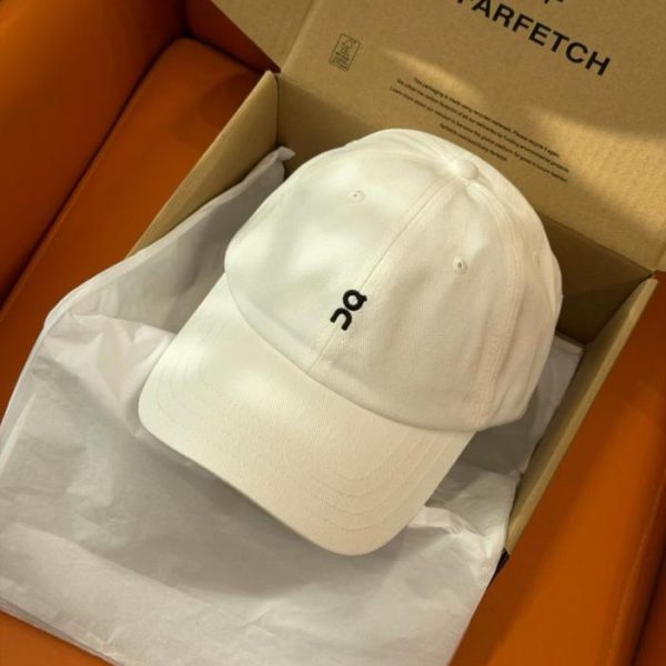 replica,repliche,fake,1:1,earrings,bracelet,ring,jewelry Cappellino da baseball On-Run (77XHTR)