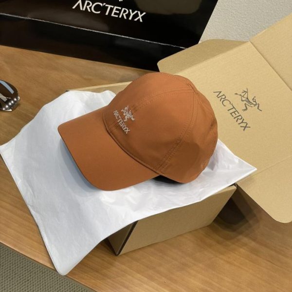replica,repliche,fake,1:1,earrings,bracelet,ring,jewelry Nuovo cappellino da baseball multicolore ARC’TERYX (WCZS58)