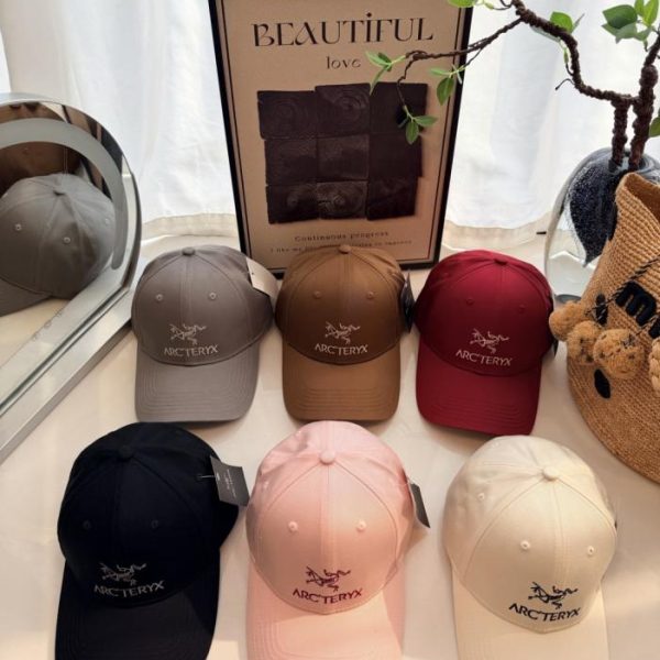 replica,repliche,fake,1:1,earrings,bracelet,ring,jewelry Cappellino da baseball Arc’teryx hardtop con ricamo del classico logo dell’uccello (O5ZIGF)