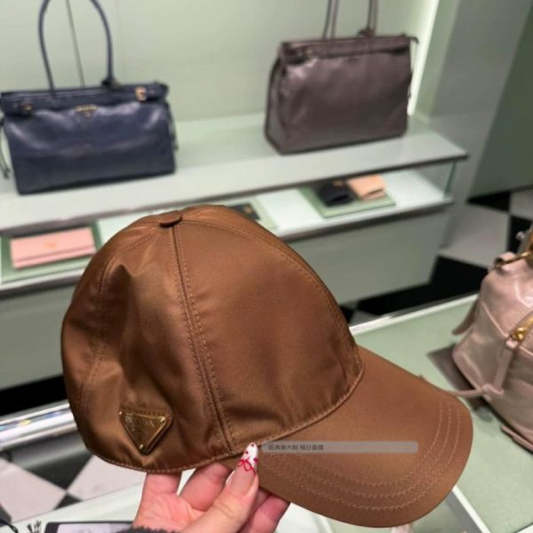 replica,repliche,fake,1:1,earrings,bracelet,ring,jewelry Nuovo cappellino da baseball Prada (OXCKTU)