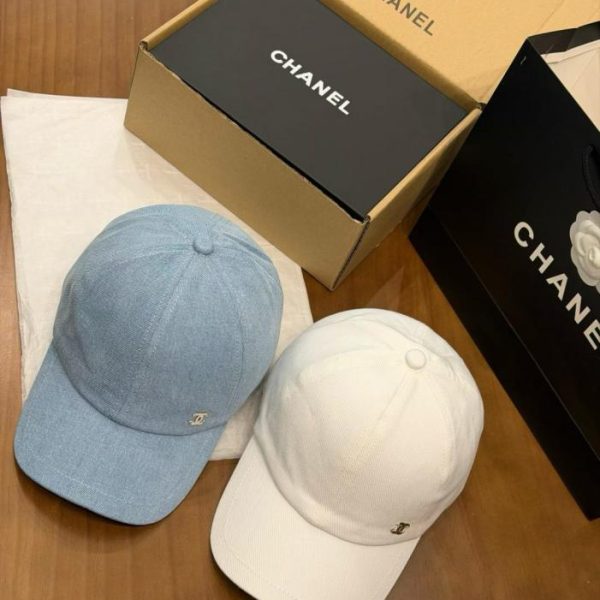 replica,repliche,fake,1:1,earrings,bracelet,ring,jewelry Il nuovo cappellino da baseball di Chanel (2SGHUN)