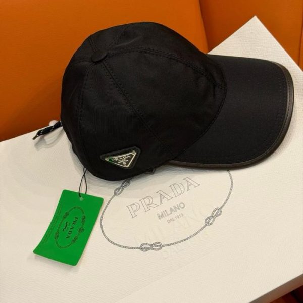 replica,repliche,fake,1:1,earrings,bracelet,ring,jewelry Cappellino da baseball Prada con coulisse (OIXLTT)