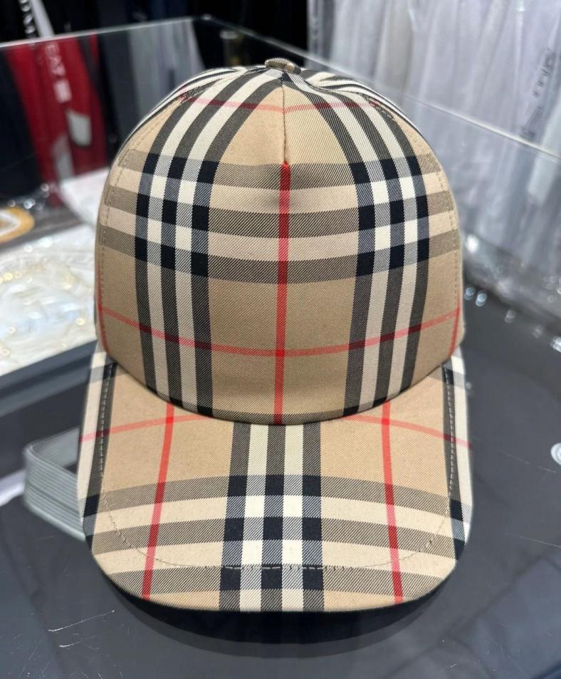 replica,repliche,fake,1:1,earrings,bracelet,ring,jewelry Cappellino da baseball unisex Burberry replica di alta qualità (D6NMQQ) replica,repliche,fake,1:1,earrings,bracelet,ring,jewelry Cappellino da baseball unisex Burberry replica di alta qualità (D6NMQQ)