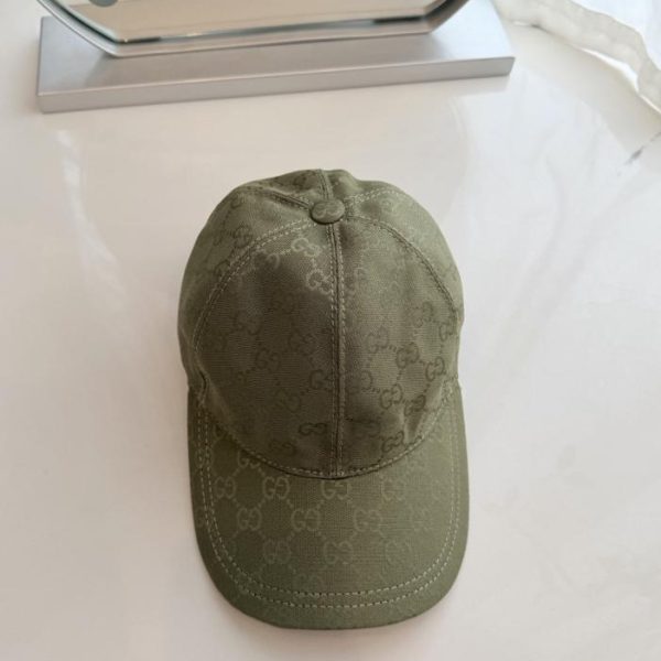 replica,repliche,fake,1:1,earrings,bracelet,ring,jewelry Il nuovo cappellino da baseball di Gucci (V2D73R) è ora disponibile nelle boutique.