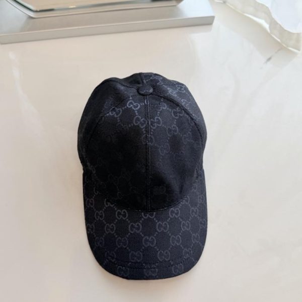 replica,repliche,fake,1:1,earrings,bracelet,ring,jewelry Il nuovo cappellino da baseball di Gucci (V4TJZ7) è ora disponibile nelle boutique.