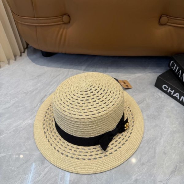 replica,repliche,fake,1:1,earrings,bracelet,ring,jewelry Nuovo cappello di paglia a tesa piatta di CHANEL (R6WMC9)