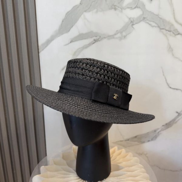 replica,repliche,fake,1:1,earrings,bracelet,ring,jewelry Cappello piatto ufficiale CHANEL, in paglia (LHVZ22)