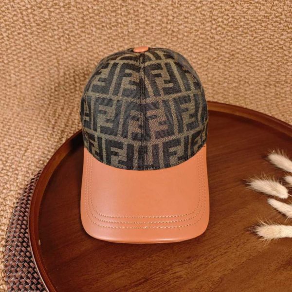 Fendi - Cappellino da baseball in pelle patchwork (L9FB18)