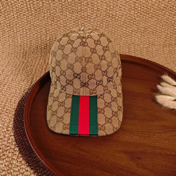 replica,repliche,fake,1:1,earrings,bracelet,ring,jewelry Cappellino da baseball Gucci Webbing Collection (XBYESH) – Stesso modello di quello presente sul sito ufficiale