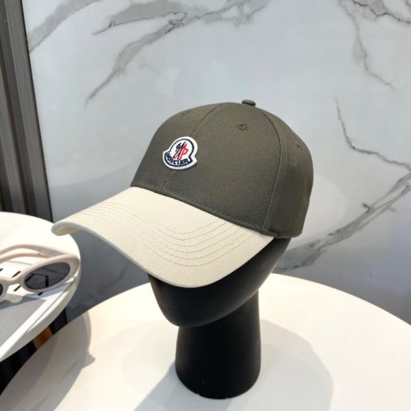 replica,repliche,fake,1:1,earrings,bracelet,ring,jewelry Cappellino da baseball Moncler, nuovo modello primaverile (QO6DYQ)
