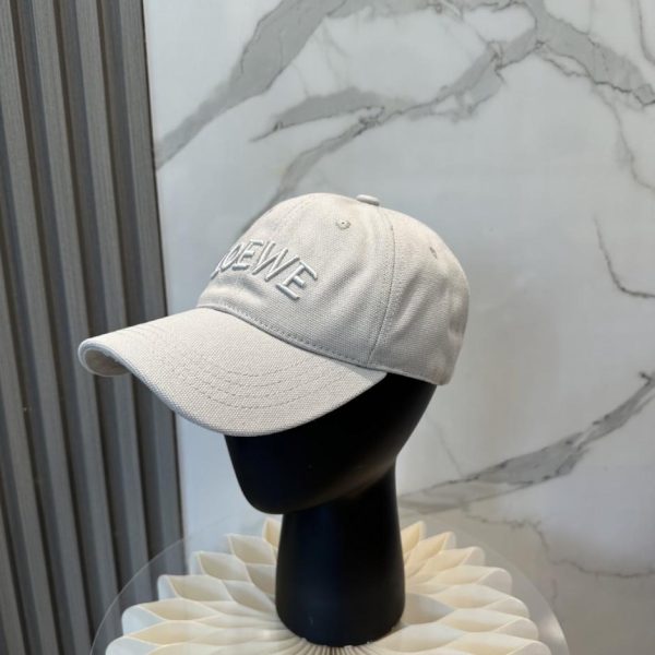 replica,repliche,fake,1:1,earrings,bracelet,ring,jewelry Nuovo cappellino da baseball dal design originale di Loewe (SOAYJX)