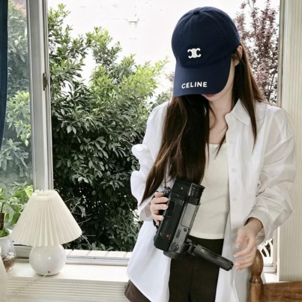 replica,repliche,fake,1:1,earrings,bracelet,ring,jewelry Nuovo cappellino da baseball minimalista di CELINE (Q7DV62)