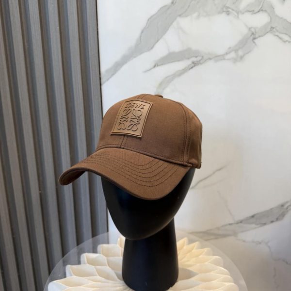 replica,repliche,fake,1:1,earrings,bracelet,ring,jewelry Nuovo cappellino da baseball dal design originale di Loewe (NT46H3)