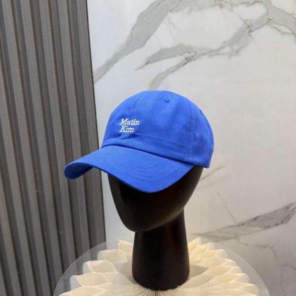 replica,repliche,fake,1:1,earrings,bracelet,ring,jewelry Il berretto da baseball ricamato di Matin Kim (YXQB1M) sta riscuotendo un enorme successo in Corea del Sud.